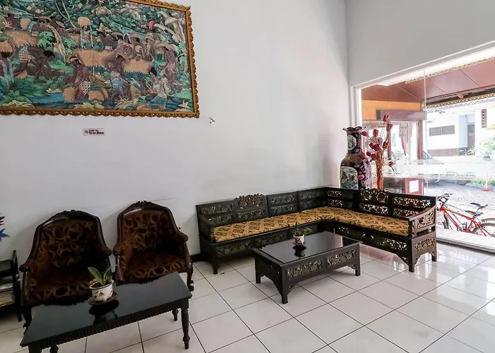 Oyo 3938 Made Bali